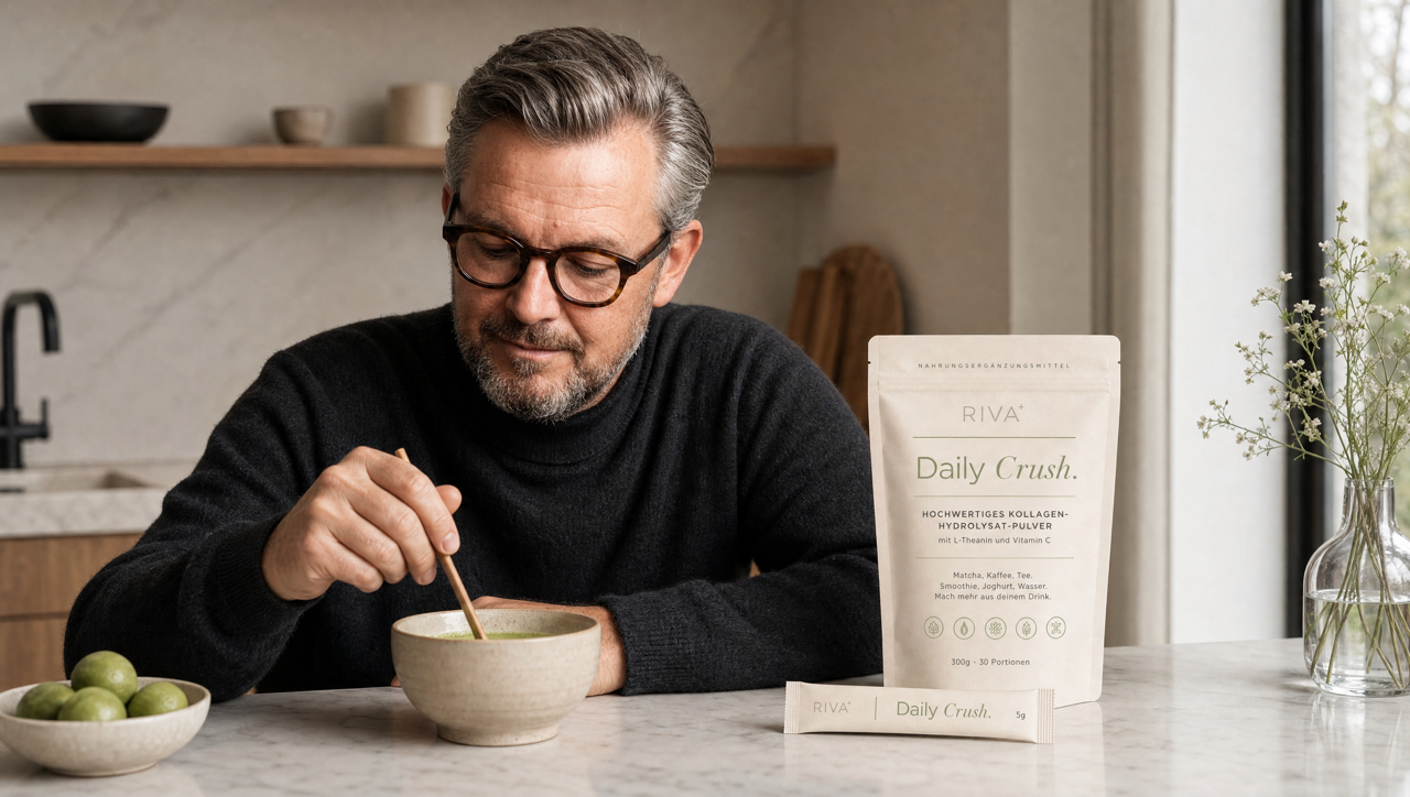 Marc, Gründer von RIVA+, in seiner Küche mit Daily Crush